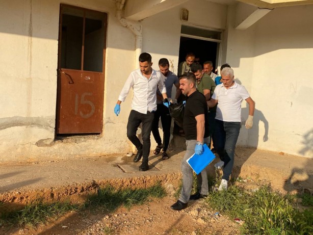 Foto - Kan donduran olay! Eşini öldürdü çocuklar balkondan yardım istedi