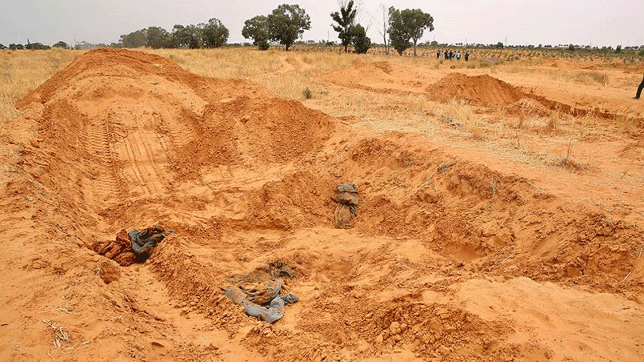 Foto - Kan donduran olay! Toplu mezar bulundu