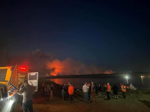 Foto - Kanada cayır cayır yanıyor! 78 noktada yangın çıktı
