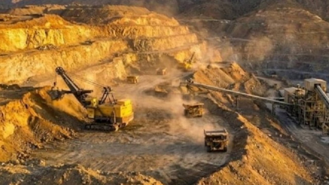 Yer altında devasa rezerv! Külçe külçe altın bulundu! 107 ton... Sır dolu jeolojik çizgi