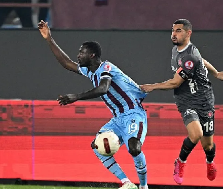 Kanarya ilk transferini yaptı! Süper Lig'in hazine oyuncusu imzayı attı: İşte maliyeti...