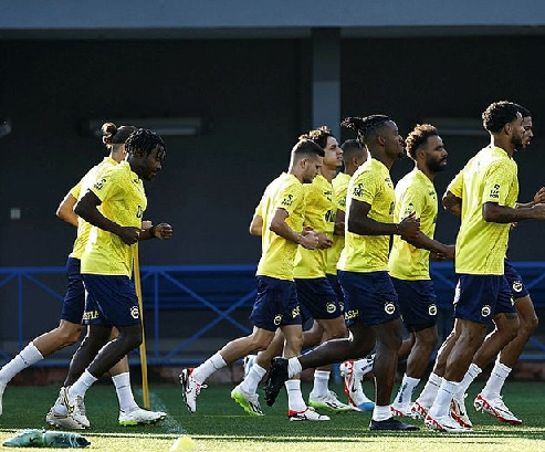 Foto - Kanarya'da şok ayrılık! İsmail Kartal 3 ismin biletini kesti... Birçok ülke kapımızı çalacak