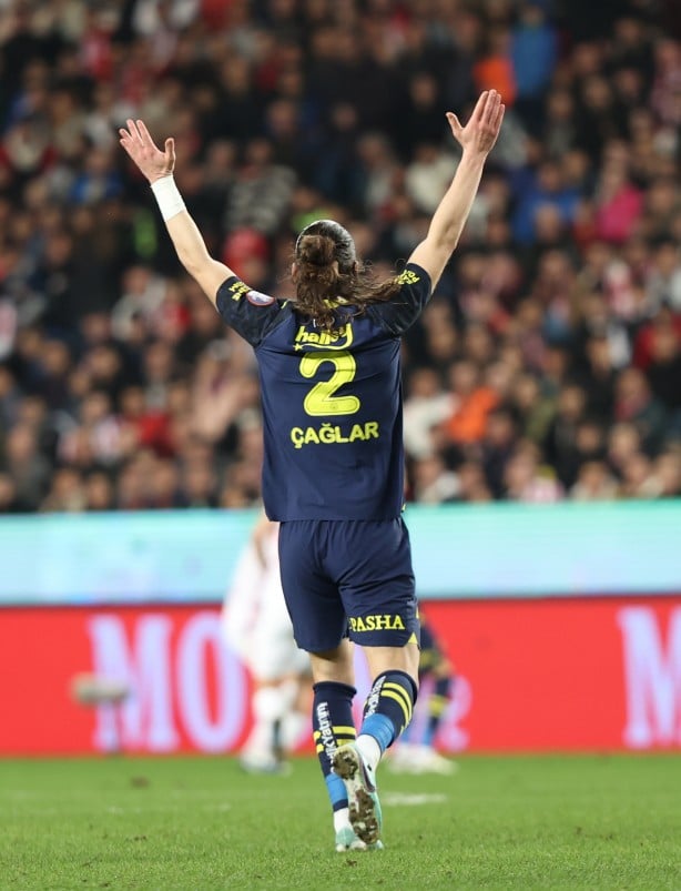 Foto - Kanatları kırılacak olan Fenerbahçe’den sezon sonu hamle üstüne hamle gelecek! Duyan inanamadı: 