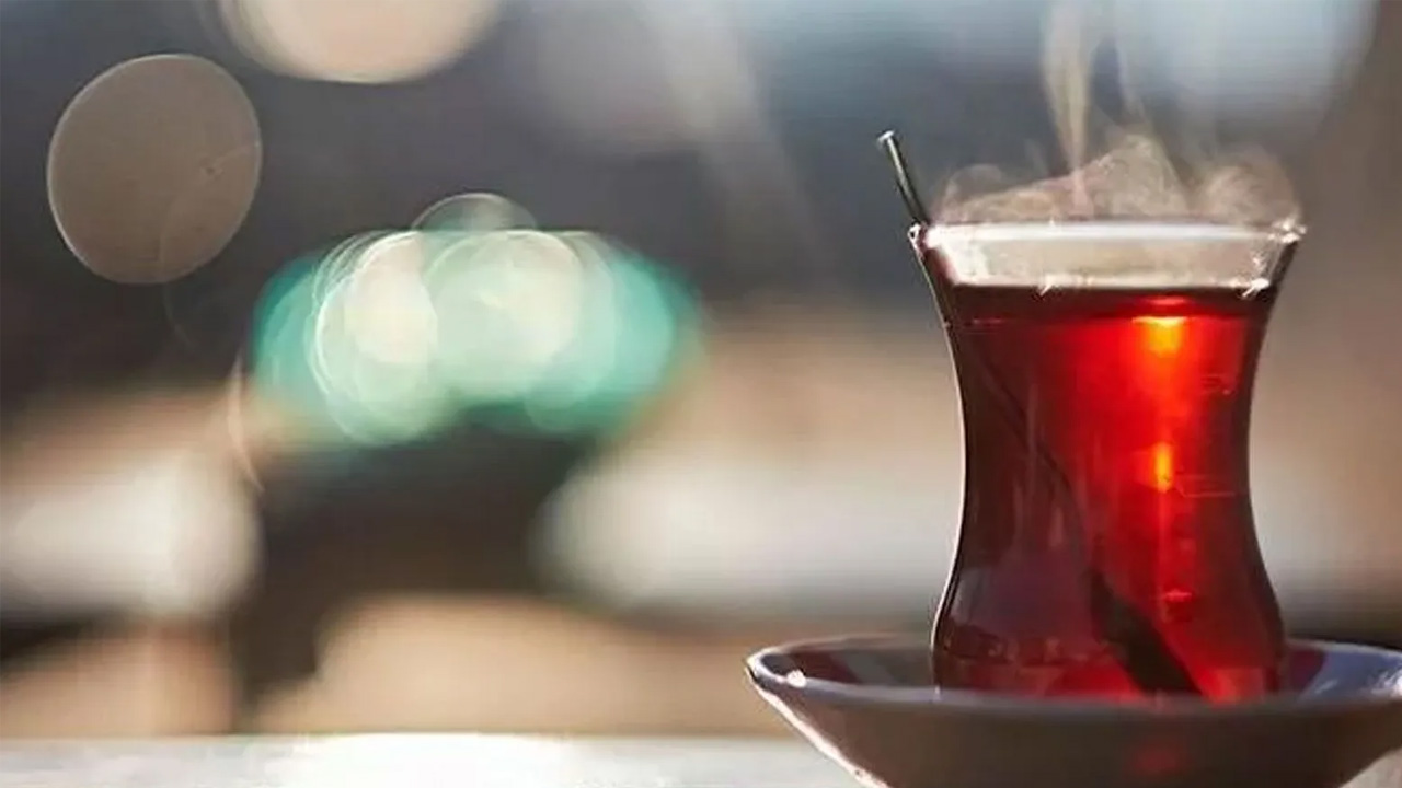 Foto - Kansere davetiye çıkarıyor! Çayı bu şekilde demleyenler dikkat