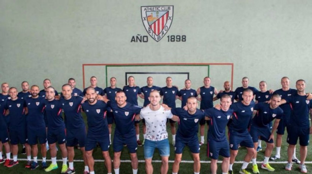 Foto - Kanseri yenip futbola geri döndüler!