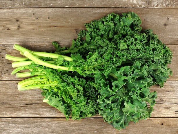 Foto - Kanserle savaşan kale bitkisinin faydaları