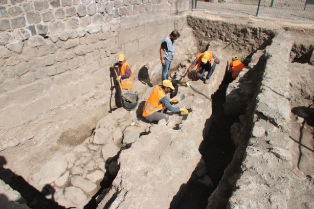 Foto - Kanuni Sultan Süleyman yaptırmış! Diyarbakır'da ortaya çıktı
