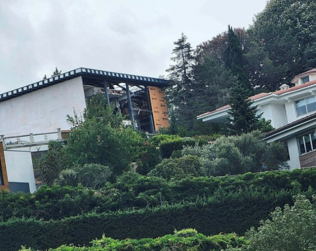 Foto - Kanunlar Halk TV’ye işlemiyor mu? Boğaza orman kanunları hakim Mühür kırıldı inşaat devam ediyor