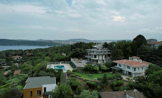 Foto - Kanunlar Halk TV’ye işlemiyor mu? Boğaza orman kanunları hakim Mühür kırıldı inşaat devam ediyor