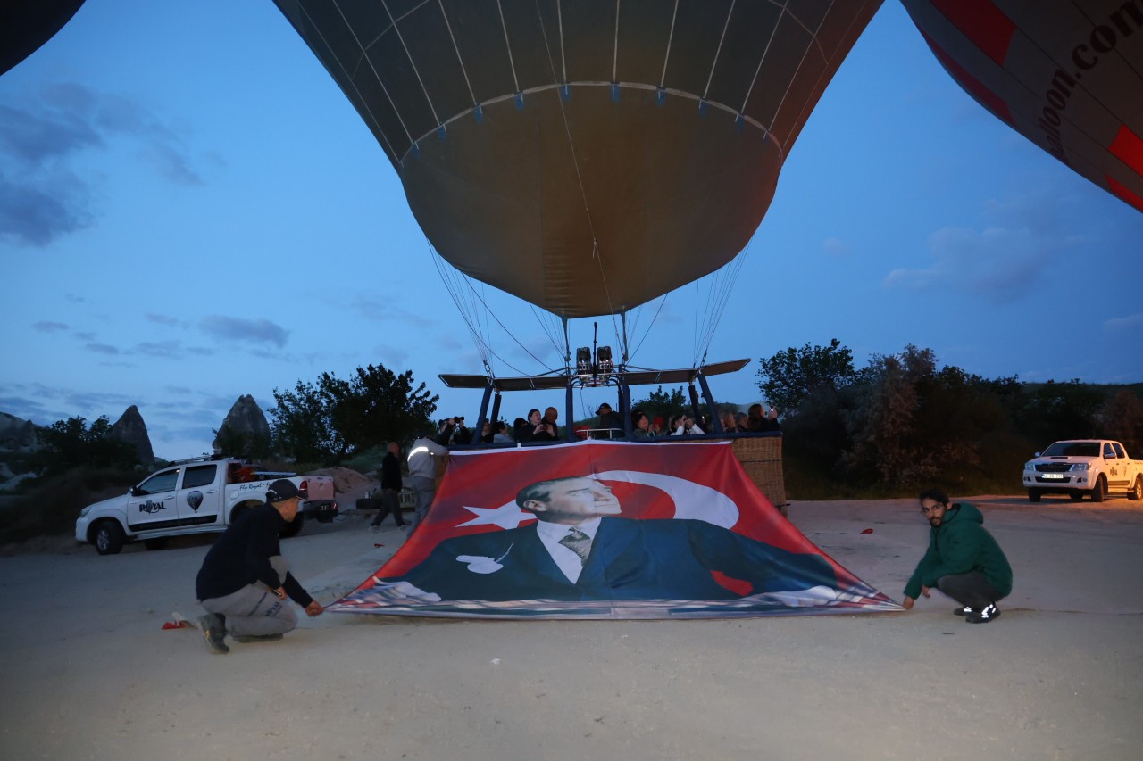 Foto - Kapadokya 19 Mayıs’a böyle renk kattı