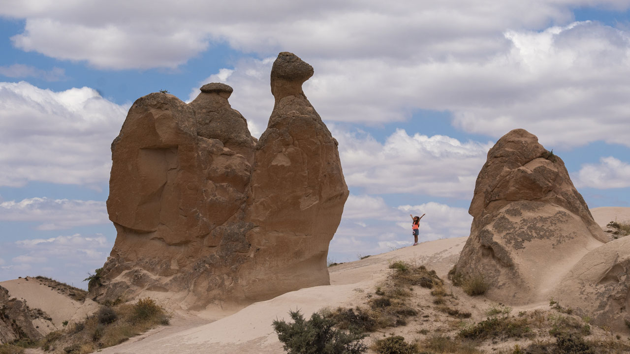 Foto - Kapadokya büyülemeye devam ediyor! Gün doğarken masalsı manzara