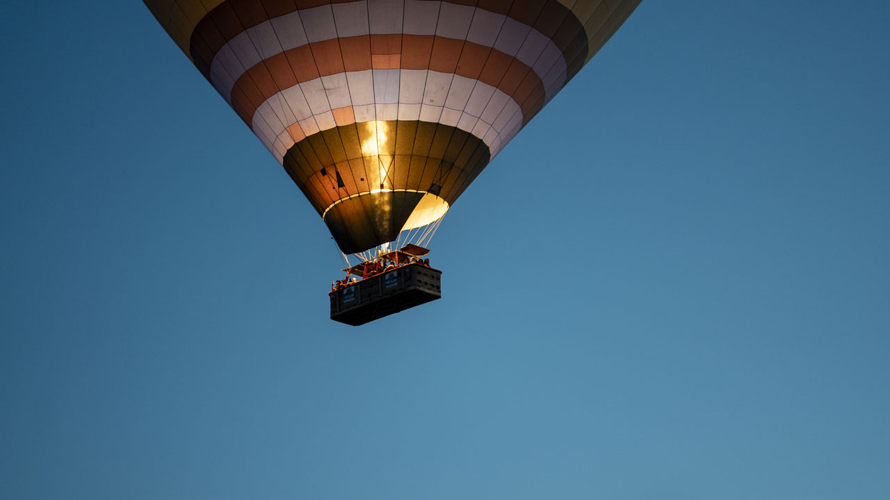Foto - Kapadokya büyülemeye devam ediyor! Gün doğarken masalsı manzara
