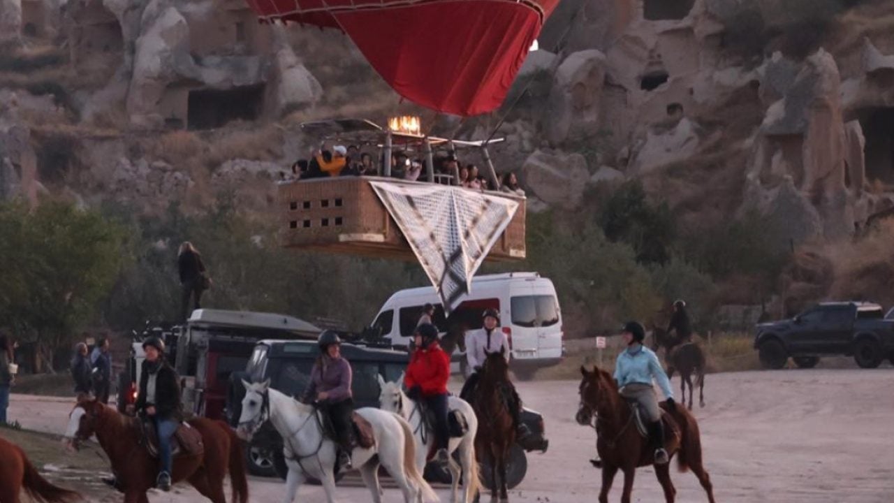 Foto - Kapadokya'da Gazze için anlamlı uçuş: Balonlardaki detay dikkat çekti!