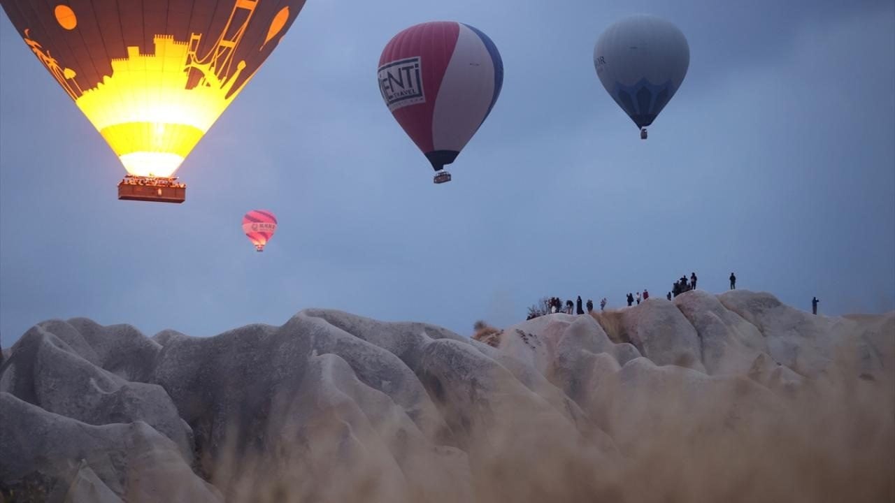 Foto - Kapadokya'da sonbahar hareketliliği! Uzak Doğulu turistler akın etti 