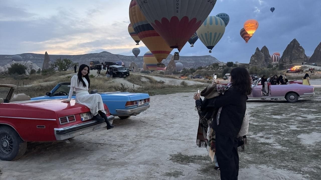 Foto - Kapadokya'da sonbahar hareketliliği! Uzak Doğulu turistler akın etti 