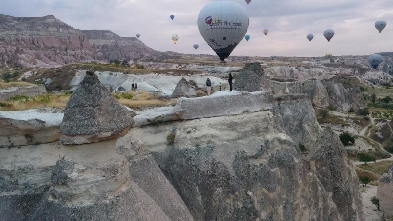 Foto - Kapadokya'da sonbahar hareketliliği! Uzak Doğulu turistler akın etti 