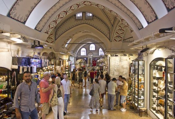 Foto - Kapalıçarşı’da altın hareketliliği! EYT sonrası Türk Lirası’nı değerlendirmek isteyen oraya koştu