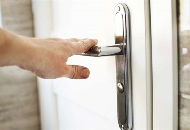 Kapı kolları çok tehlikeli!