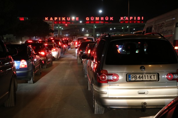 Foto - Kapıkule'de Bulgar yoğunluğu