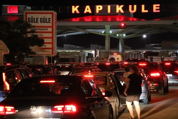 Foto - Kapıkule'de Bulgar yoğunluğu