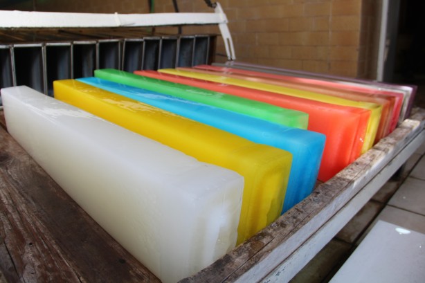 Foto - Kapış kapış alanlar var! Ekmeği sıcak havadan çıkarıyor