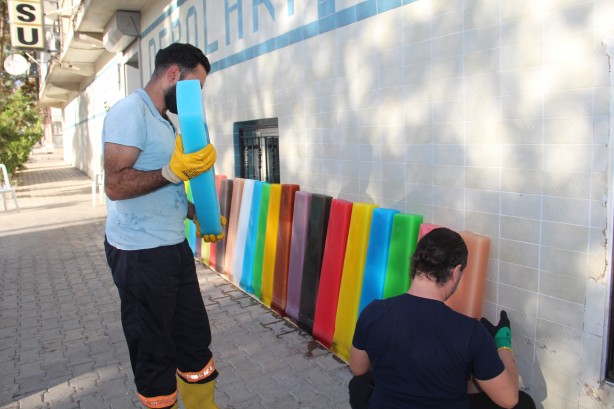 Foto - Kapış kapış alanlar var! Ekmeği sıcak havadan çıkarıyor