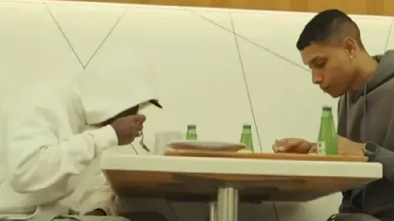 Kapüşon’un altından bakın kim çıktı: Brezilyalı’nın İstanbul’a gelir gelmez yediği ilk yemek şok edecek…