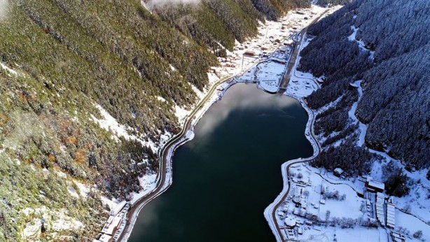 Foto - Kar altında ayrı bir güzel
