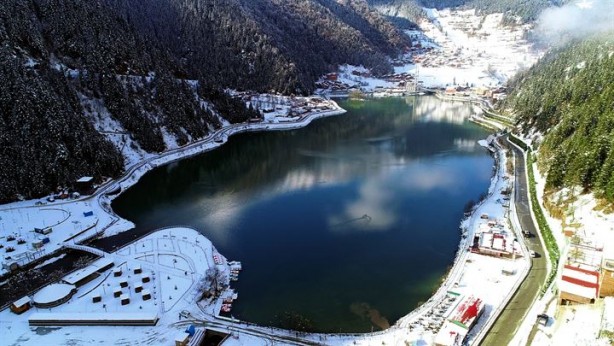 Foto - Kar altında ayrı bir güzel