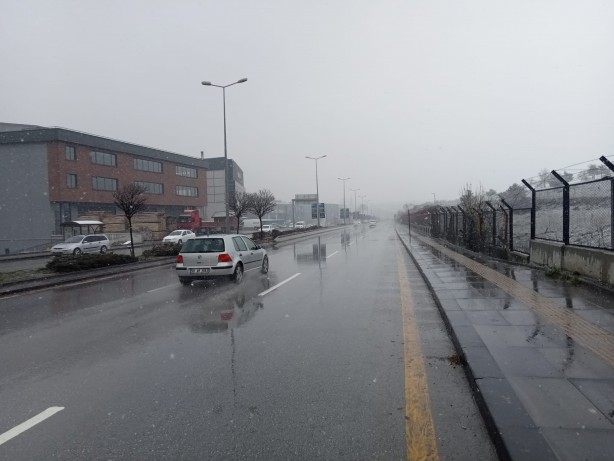 Kar Başkent'te kartpostallık manzaralar oluşturdu