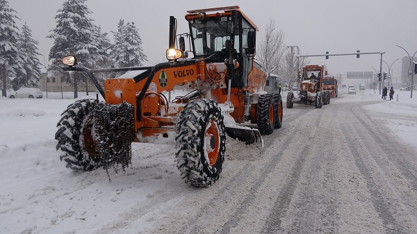 Foto - Kar hayatı durdurdu! O ilimizde arabalar evler kar altında kaldı