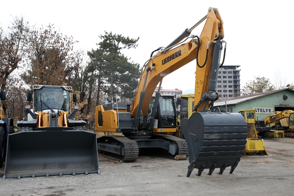 Foto - "Kar kaplanları" 57 iş makinesiyle mücadeleye hazır!