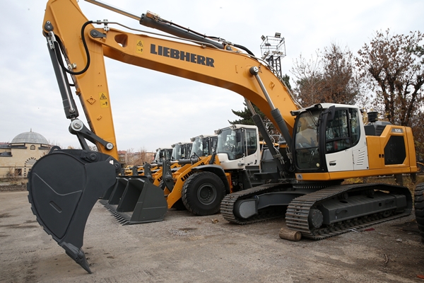 Foto - "Kar kaplanları" 57 iş makinesiyle mücadeleye hazır!