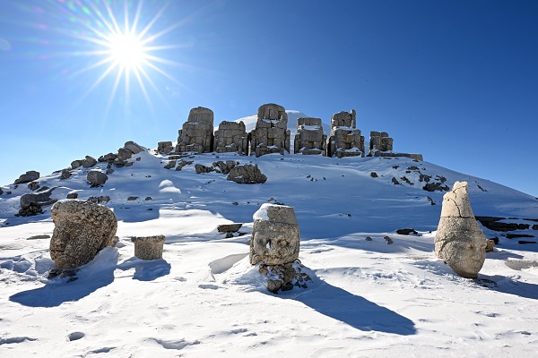 Foto - Kar kış demeden Nemrut Dağı'na akın ediyorlar
