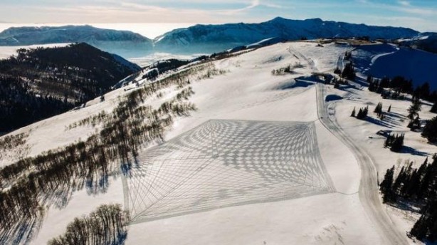 Foto - Kar ressamından ilginç şov! Görenler hayret ediyor