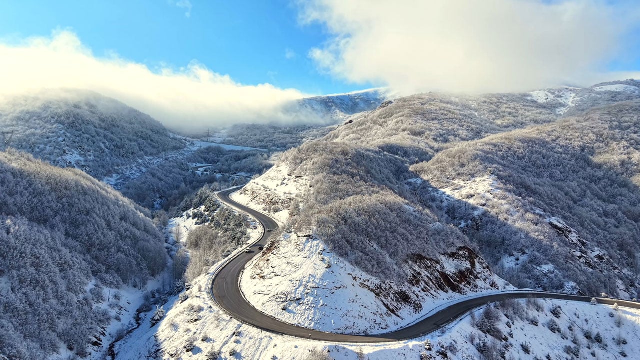Kar Sivas’a çok yakışıyor! Geminbeli’nde kış güzelliği