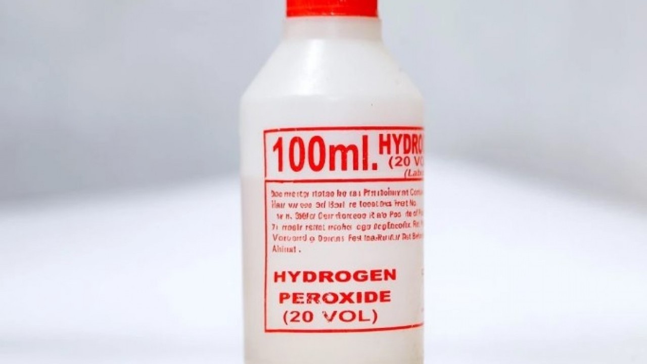 Foto - Kar tanesi gibi olacak! Sararan yastıkları beyazlatmanın kolay yolu