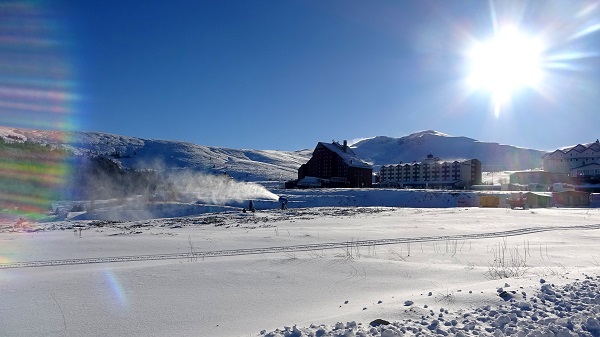 Foto - Kar yağdı, orman evleri dolup taştı