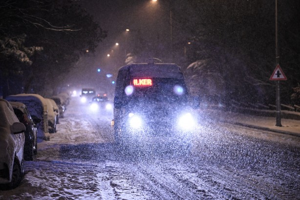 Foto - Kar yağışı etkisini artırdı! Başkent beyaza büründü