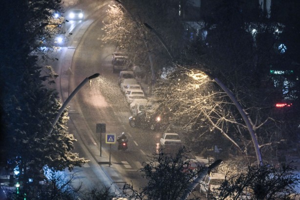 Foto - Kar yağışı etkisini artırdı! Başkent beyaza büründü