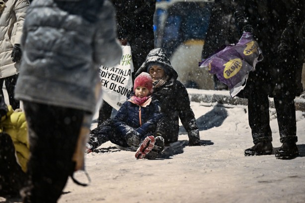 Foto - Kar yağışı etkisini artırdı! Başkent beyaza büründü