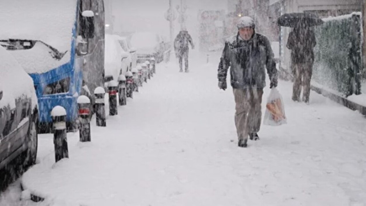 Foto - Kar yağışı yeniden İstanbul'a geliyor! İşte İstanbul için önümüzdeki 5 günün hava durumu