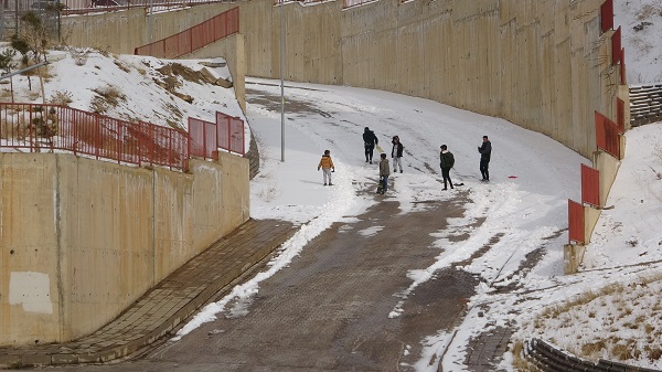 Foto - Kar yağışının keyfini onlar çıkarttı! Dört gözle beklediler keyfini böyle sürdüler