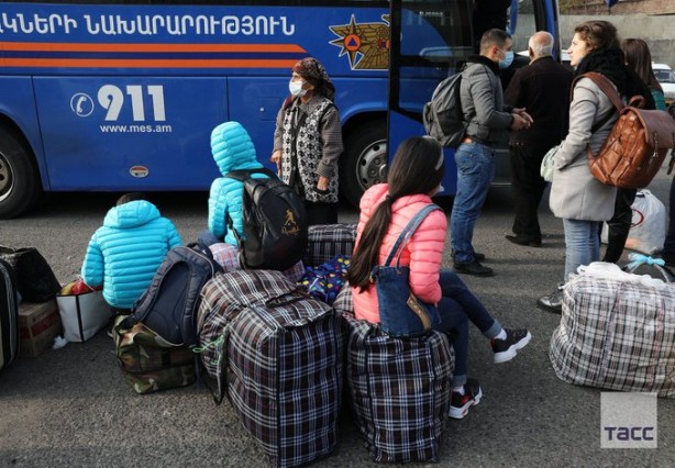 Foto - Karabağ'da sinsi oyun: Rusya, binlerce Ermeni'yi geri getirdi