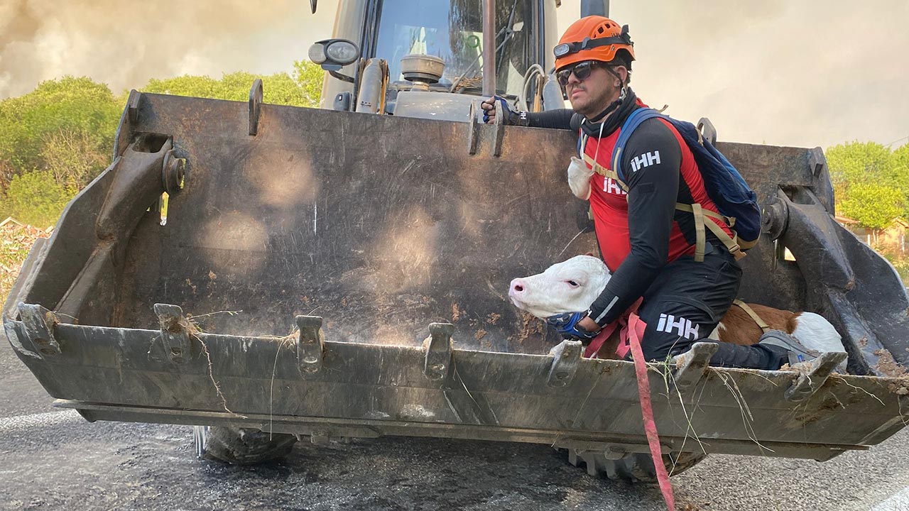 Foto - Karabük’te alarm durumu! 10 köy tahliye edildi, vali yavuz yangın bölgesinde