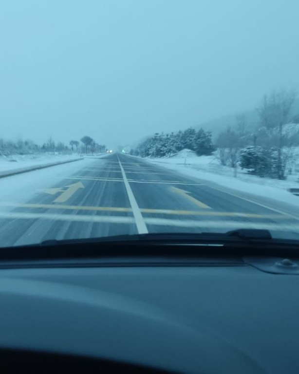 Karabük'te kar yağışı etkili oldu