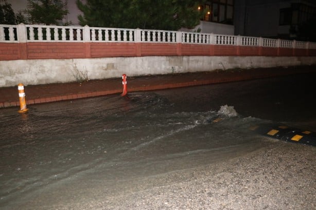 Foto - Karabük'te sağanak su baskınlarına neden oldu