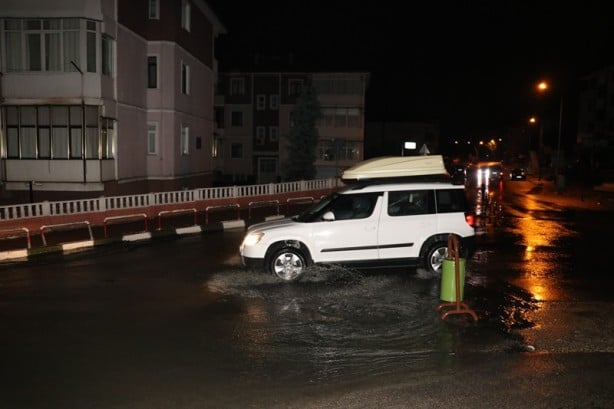 Foto - Karabük'te sağanak su baskınlarına neden oldu