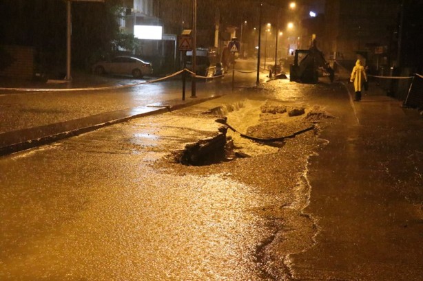 Foto - Karabük'te sağanak su baskınlarına neden oldu