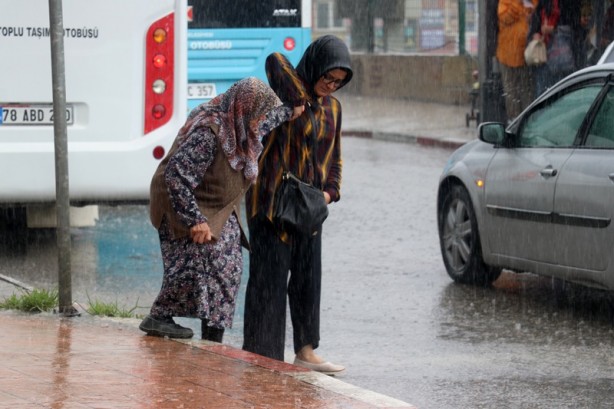 Foto - Karabük'te sağanak ve dolu yağışı